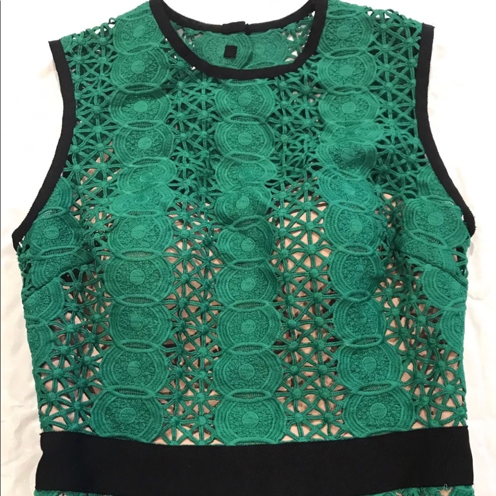 NEW**CATHERINE DEANE**Green Lace Dress**US 2 - Picture 2 of 8